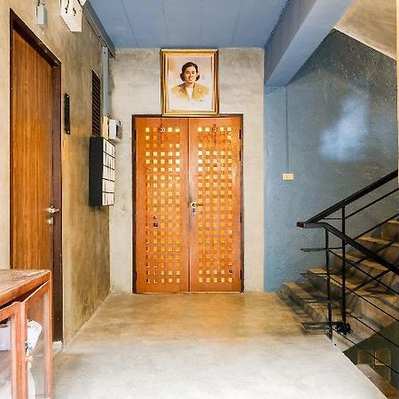 Isleep Guesthouse Чиангмай Экстерьер фото