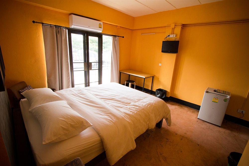 Isleep Guesthouse Чиангмай Экстерьер фото