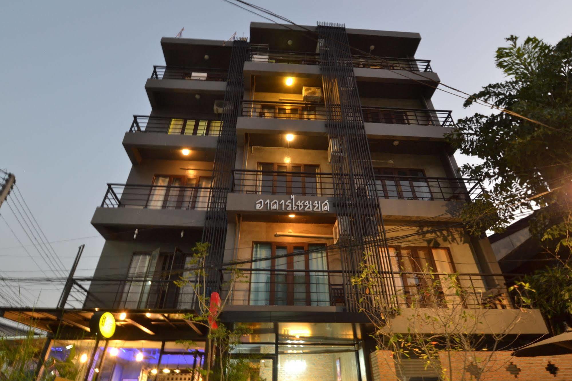Isleep Guesthouse Чиангмай Экстерьер фото