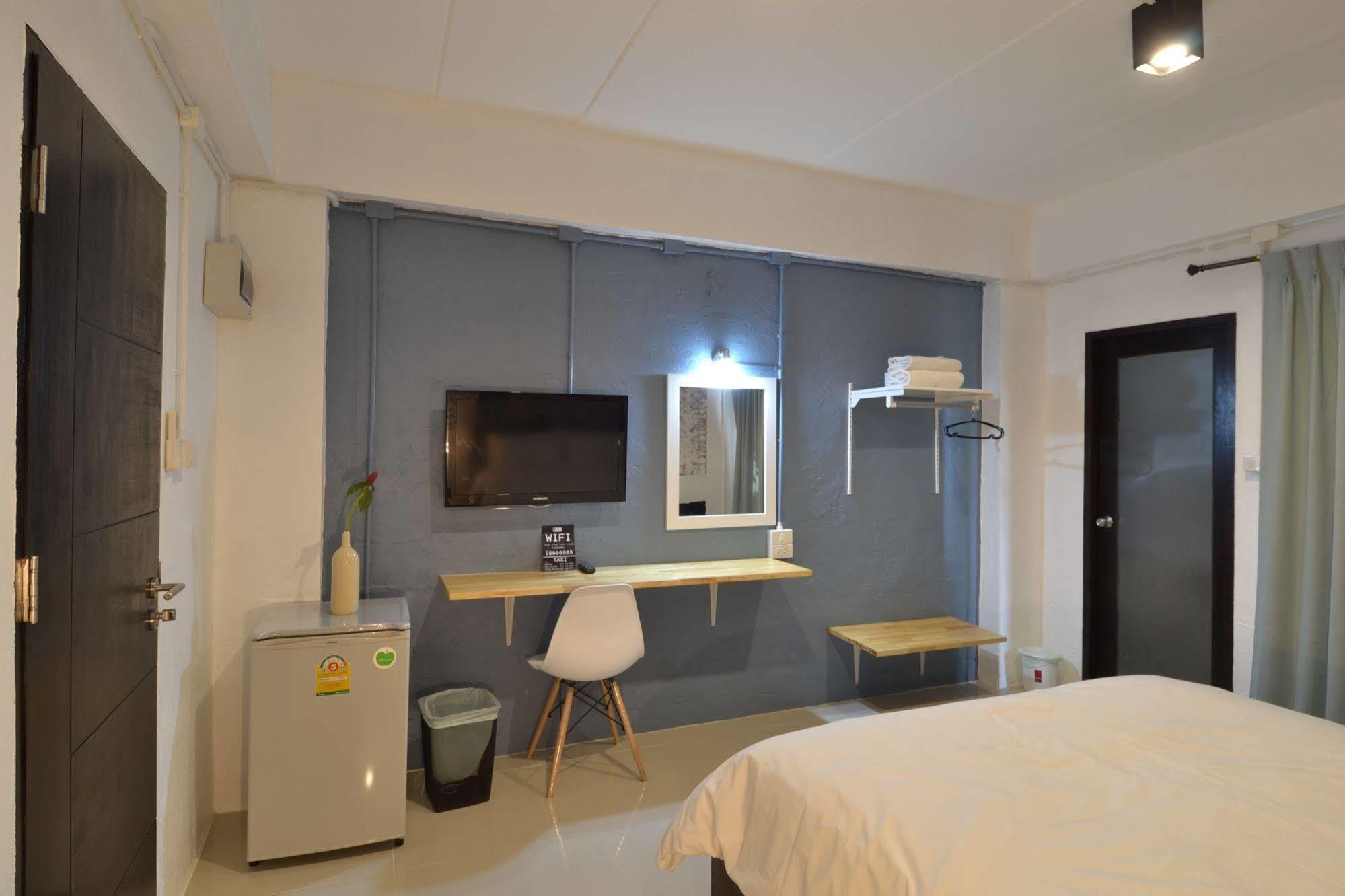Isleep Guesthouse Чиангмай Экстерьер фото