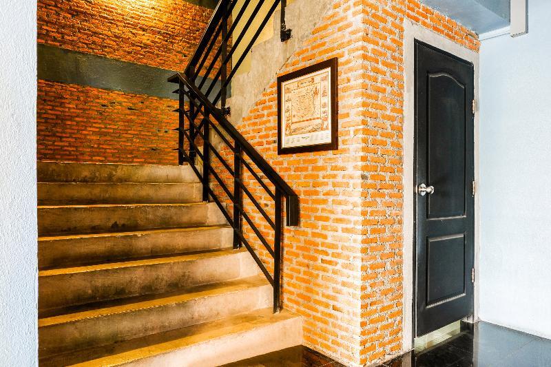 Isleep Guesthouse Чиангмай Экстерьер фото