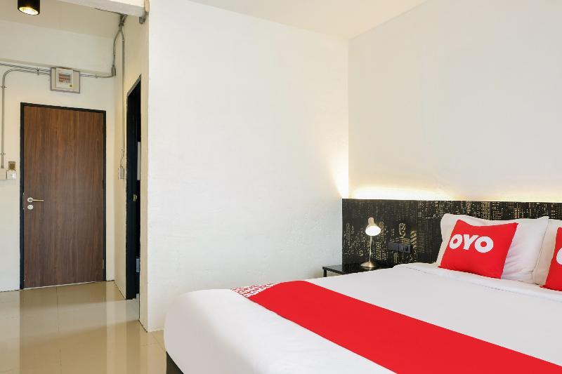 Isleep Guesthouse Чиангмай Экстерьер фото