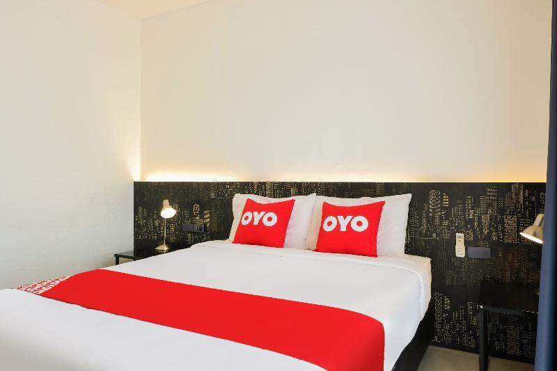 Isleep Guesthouse Чиангмай Экстерьер фото